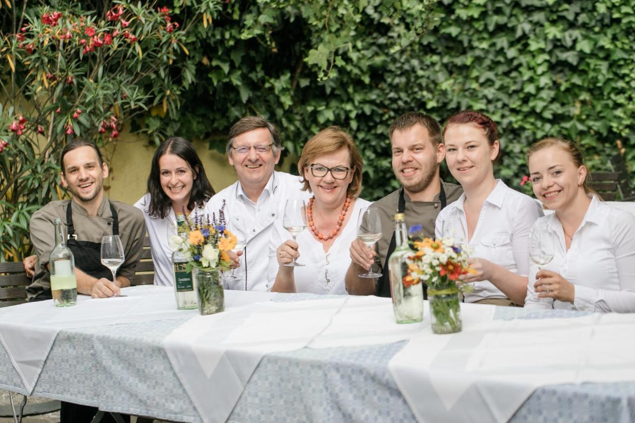 Hotel Garni - Gasthof Pillgrab Sankt Valentin Luaran gambar